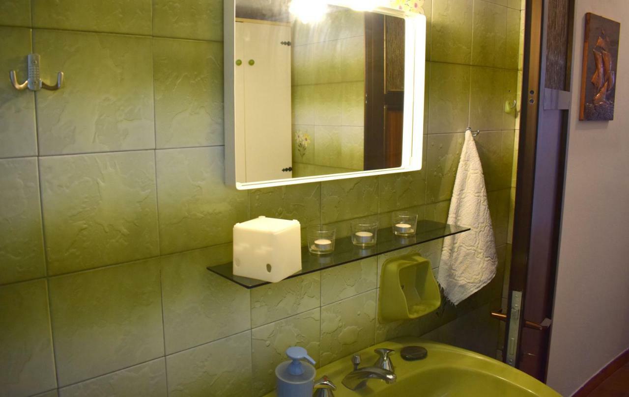 Violet Bedroom And Apartment Spata  Bagian luar foto